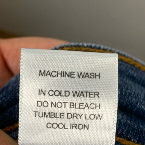 Judy Blue Jeans Women's Size 18W  Blue Boyfriend Fit Distressed Medium Wash - Picture 10 of 10